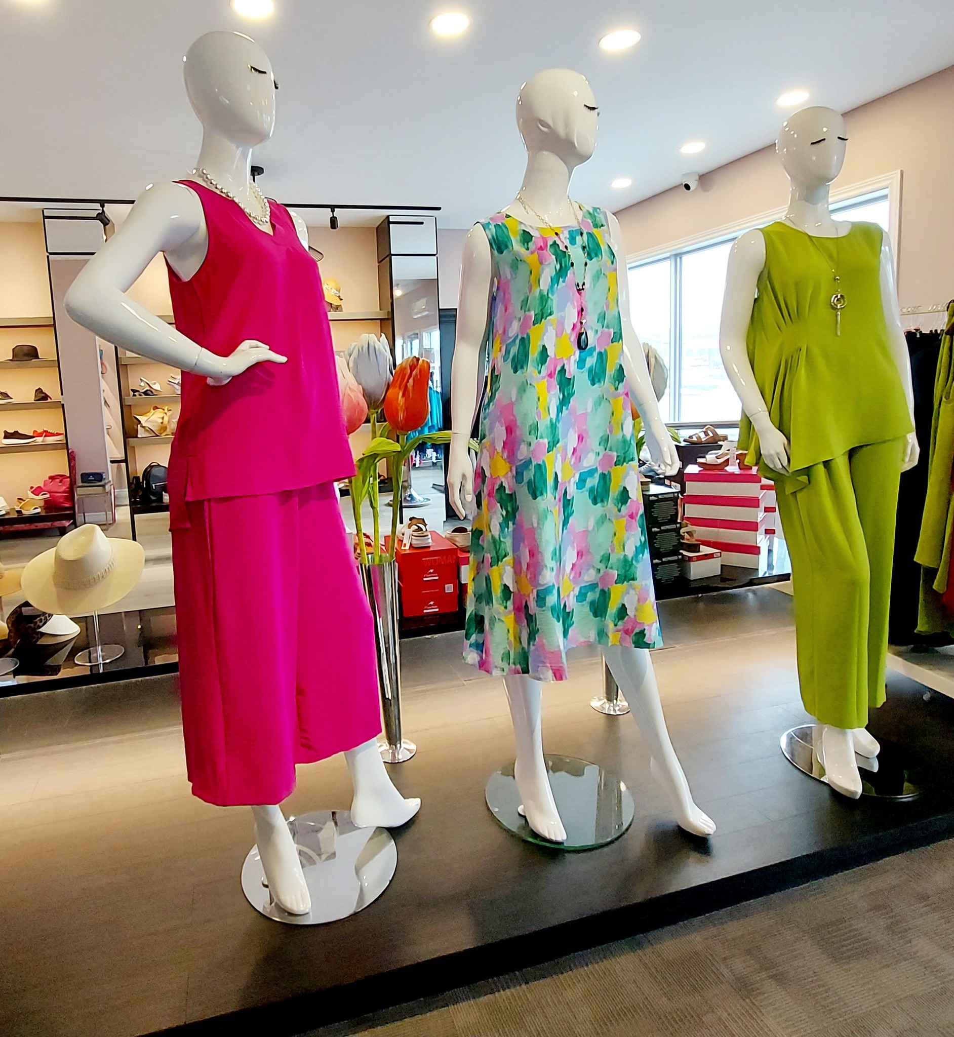 Go Girl Fashions & Accessories