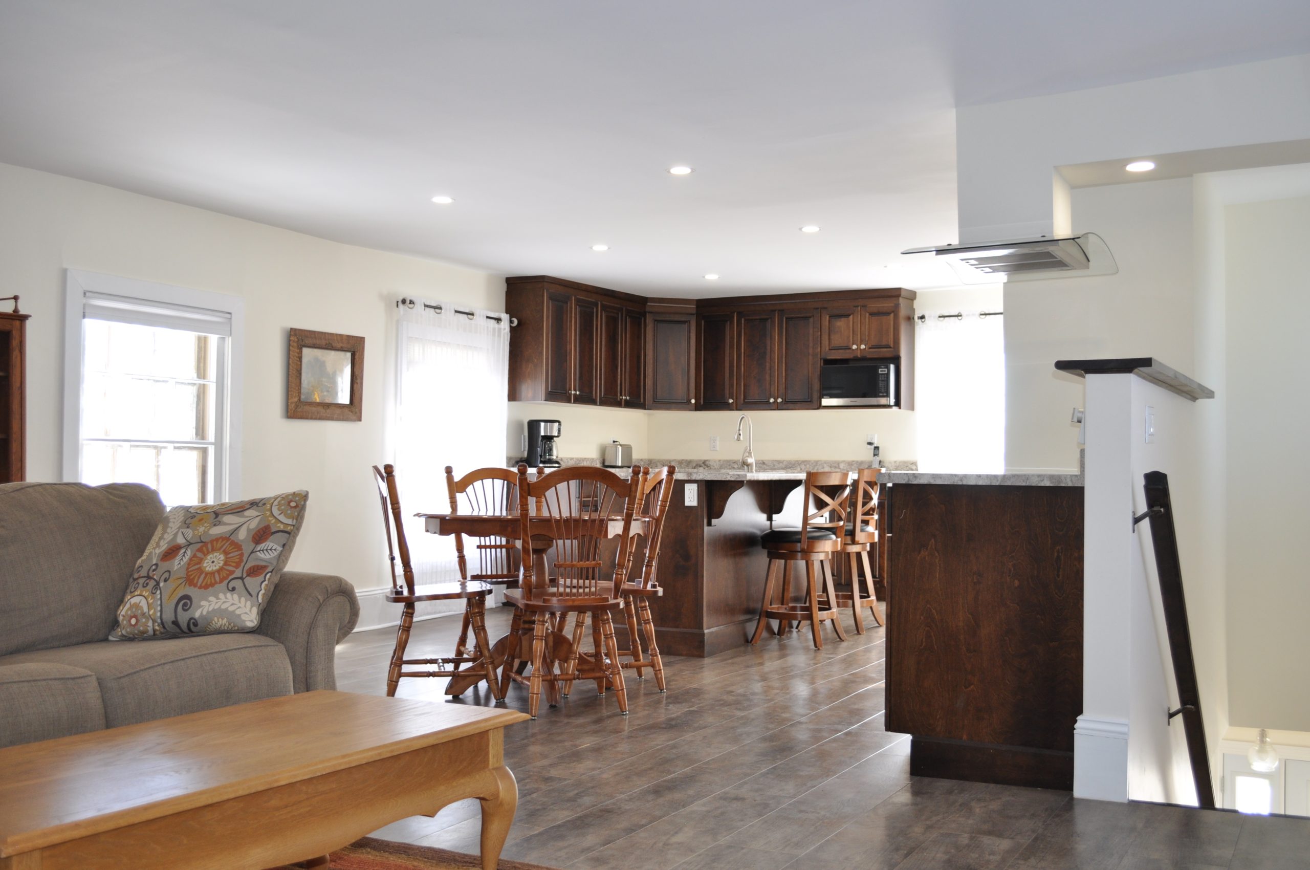 Holman’s Heritage Suites