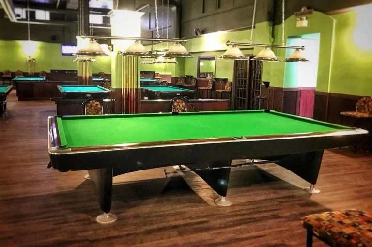 Dooly's Summerside