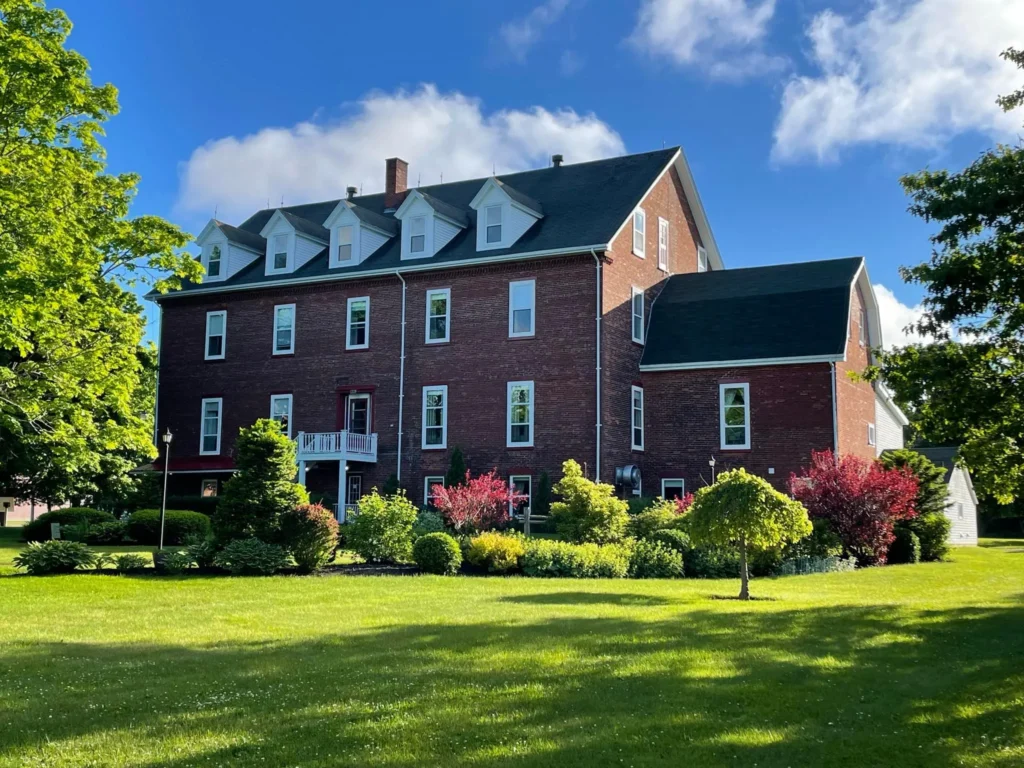 Tignish Heritage Inn and Gardens