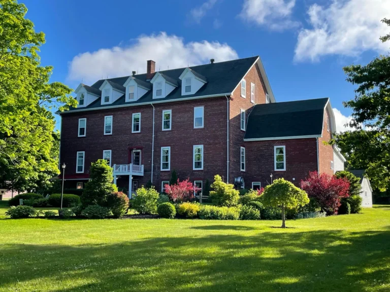 Tignish Heritage Inn and Gardens