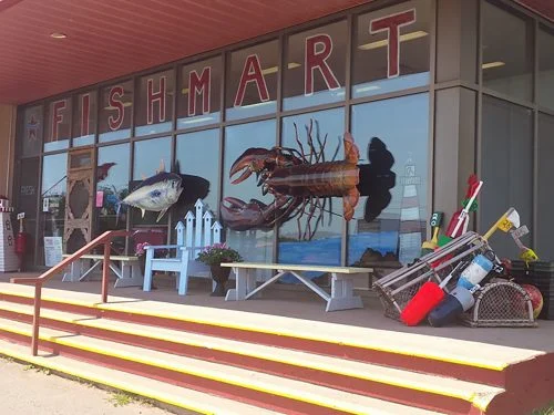 Royal Star Foods - Fish Mart & Gift Shop